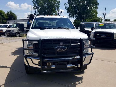 Used 2019 Ford F350 XL w/ XL Value Package image 4