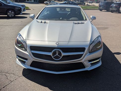 Used 2013 Mercedes-Benz SL 550 image 8