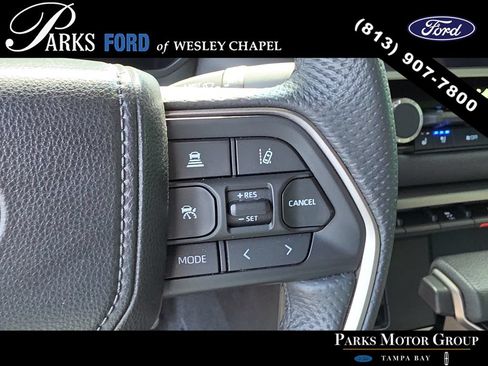Used 2025 Toyota Tundra Limited AWD/4WD image 29