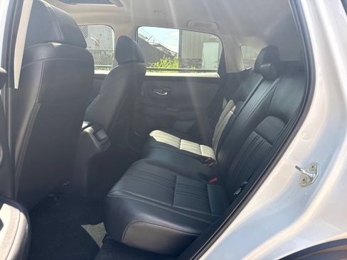 Used 2024 Honda HR-V EX-L image 16