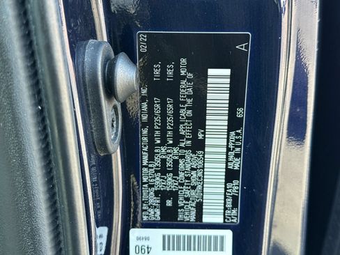 Used 2022 Toyota Sienna XLE FWD image 29