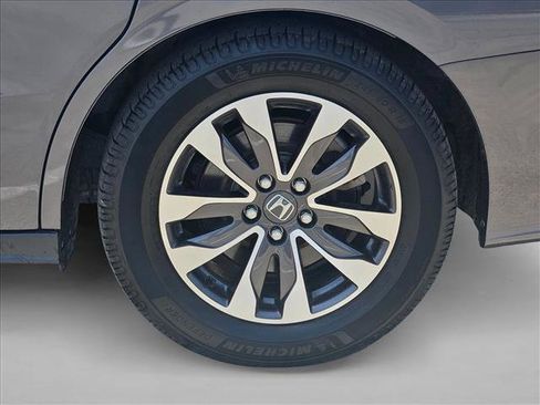 Used 2022 Honda Odyssey EX-L image 14