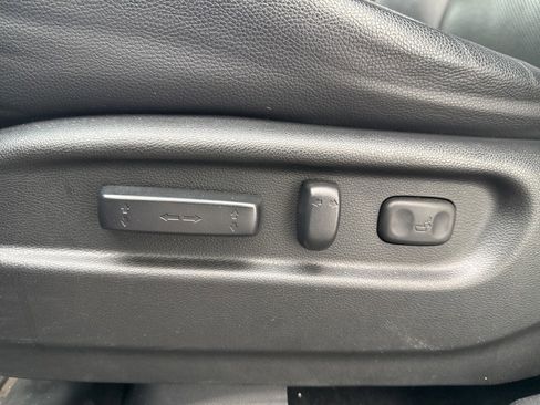 Certified 2017 Honda Ridgeline RTL image 11