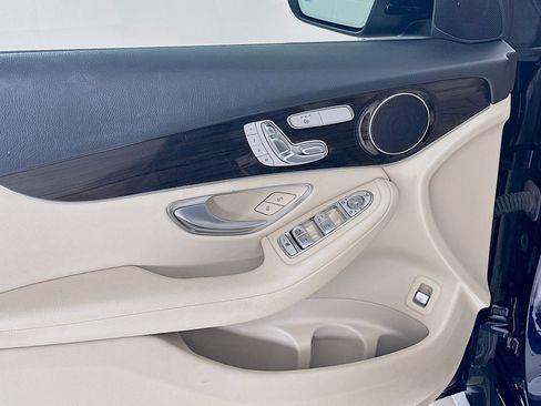 Used 2022 Mercedes-Benz GLC 300 image 18
