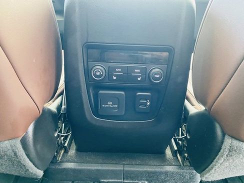 Used 2019 Buick Enclave Avenir w/ Avenir Technology Package image 14