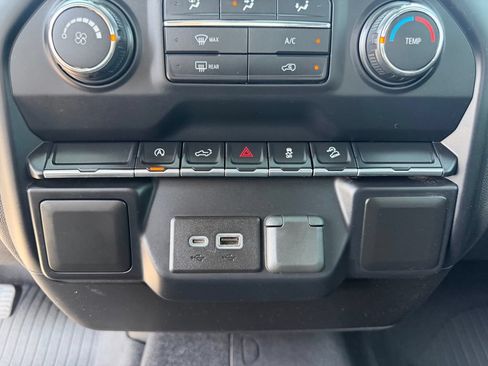 Used 2020 Chevrolet Silverado 1500 LT Trail Boss w/ Bed Protection Package AWD/4WD image 37