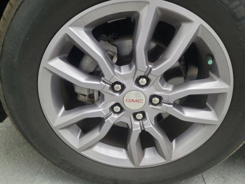 Used 2023 GMC Terrain SLT FWD image 31