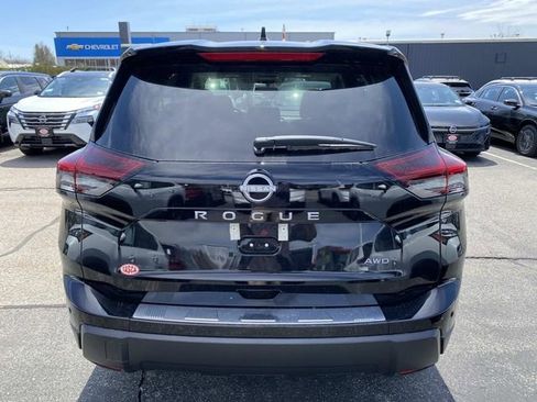New 2026 Nissan Rogue SV w/ Cold Weather Package AWD/4WD image 3
