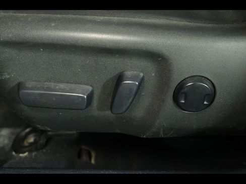 Used 2015 Toyota Camry SE image 13