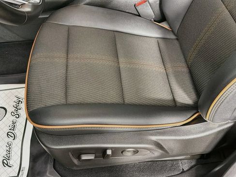 Used 2024 GMC Canyon AT4 AWD/4WD image 19
