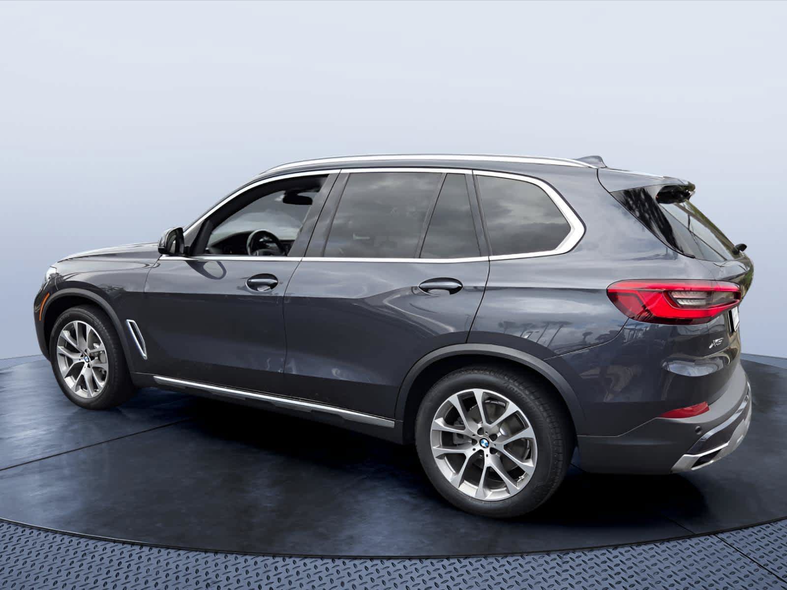Used 2019 BMW X5 xDrive40i w/ Premium Package 2 AWD/4WD image 5