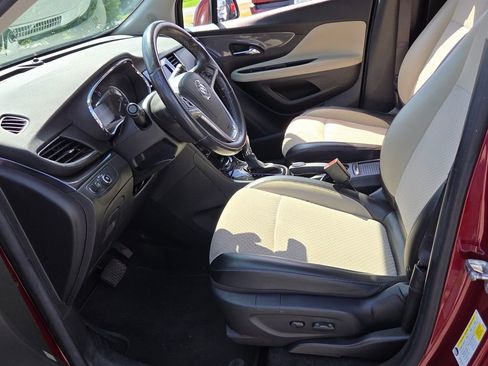 Used 2022 Buick Encore Preferred w/ Safety Package AWD/4WD image 3