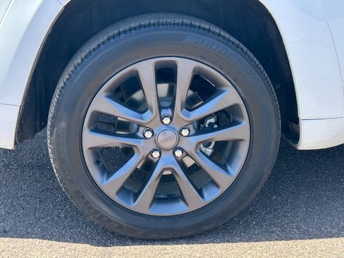 Used 2018 Jeep Grand Cherokee High Altitude RWD image 9