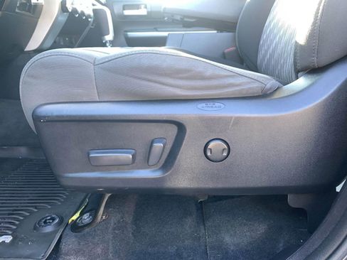 Used 2019 Toyota Tundra SR5 image 31