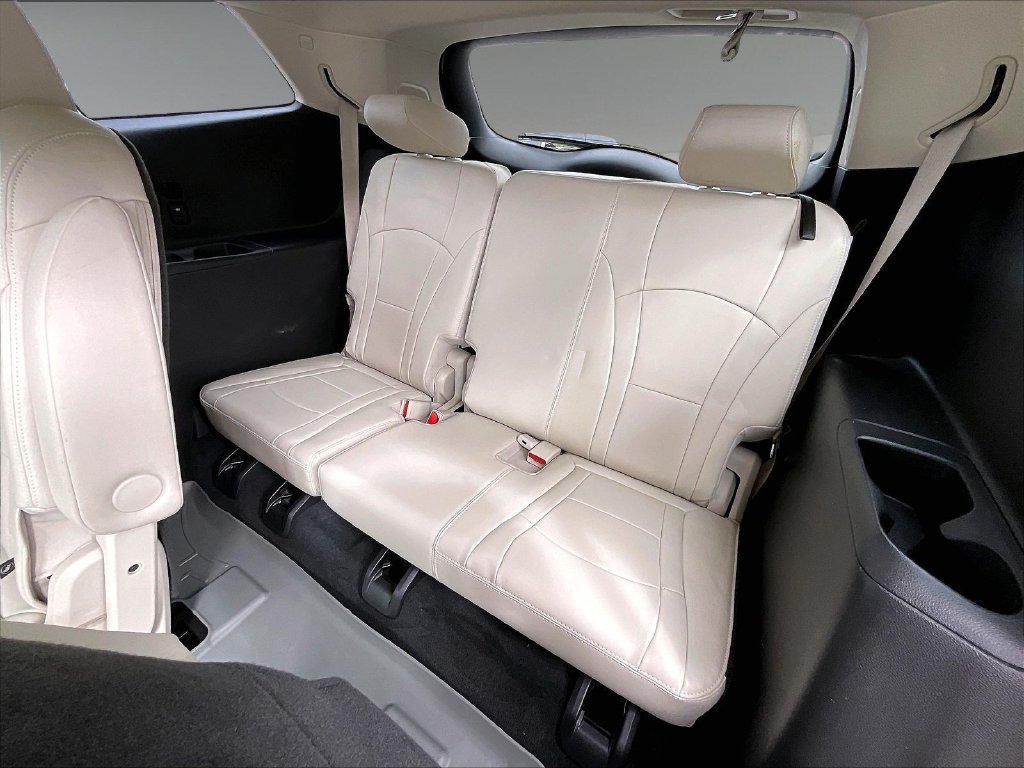 Used 2023 Buick Enclave Essence w/ Experience Buick Package AWD/4WD image 16