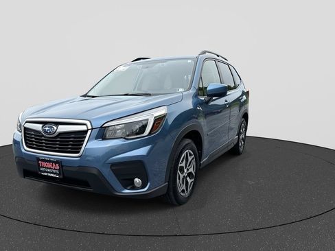 Used 2021 Subaru Forester Premium AWD/4WD image 10