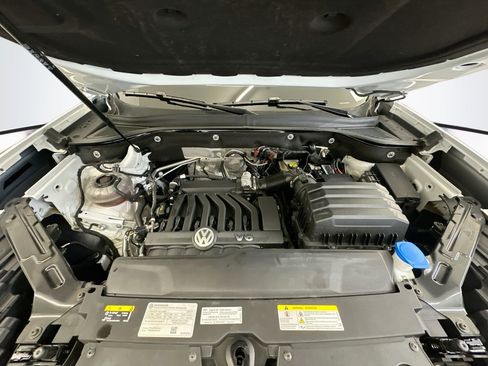 Used 2023 Volkswagen Atlas Cross Sport SEL AWD/4WD image 36