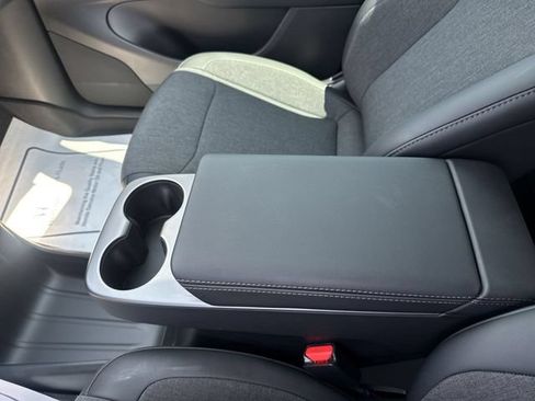 Used 2026 Tesla Model Y 2WD image 21