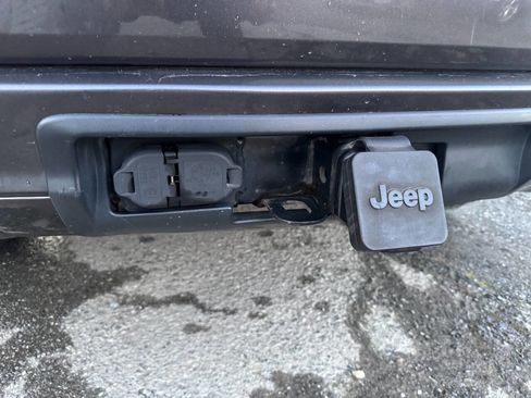 Used 2014 Jeep Grand Cherokee Altitude image 8