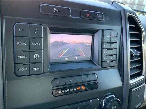 Used 2016 Ford F150 XLT w/ Trailer Tow Package image 26