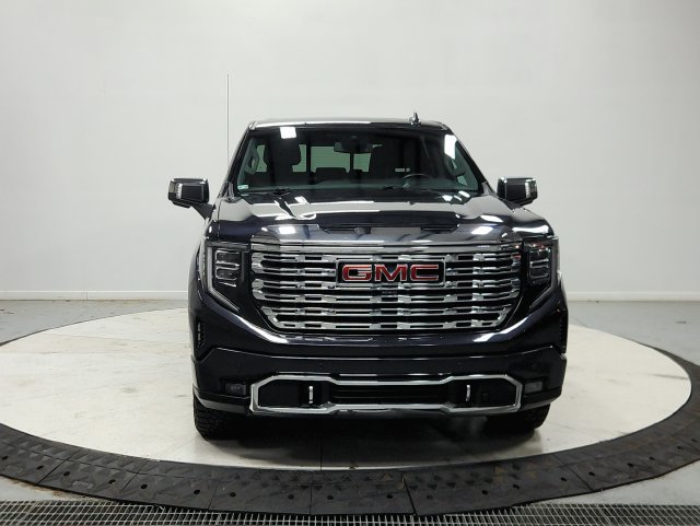 Used 2022 GMC Sierra 1500 Denali AWD/4WD image 3