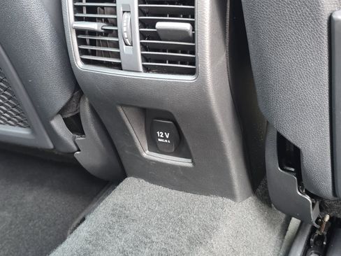 Used 2019 INFINITI QX30 w/ Navigation Package image 29