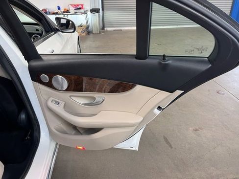 Used 2015 Mercedes-Benz C 300 4MATIC Sedan image 14