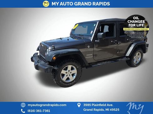 Used 2016 Jeep Wrangler Unlimited Sport w/ Quick Order Package 24S AWD/4WD image 3