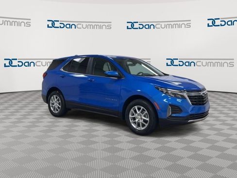 Used 2024 Chevrolet Equinox LT image 2