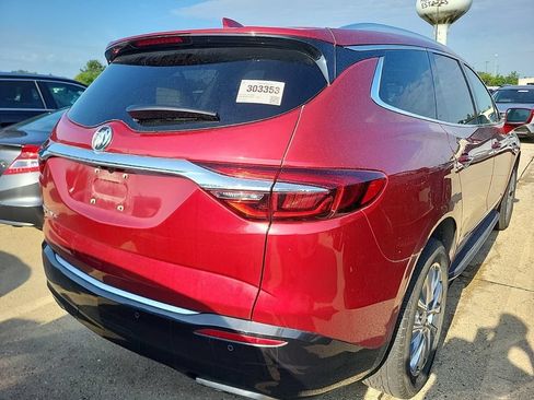 Used 2020 Buick Enclave Essence w/ LPO, Luxury Package AWD/4WD image 2