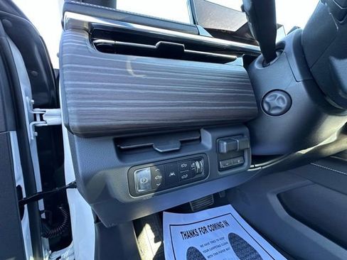 New 2025 GMC Sierra EV Denali AWD/4WD image 16