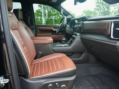 Used 2023 GMC Sierra 1500 Denali Ultimate image 7