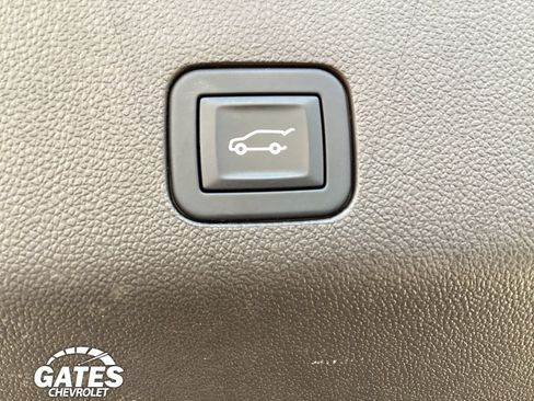 Used 2025 Chevrolet Tahoe Z71 w/ Comfort Package AWD/4WD image 14