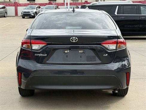 Used 2023 Toyota Corolla LE image 5