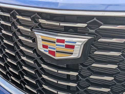Certified 2023 Cadillac XT4 Luxury w/ Cold Weather Package AWD/4WD image 32