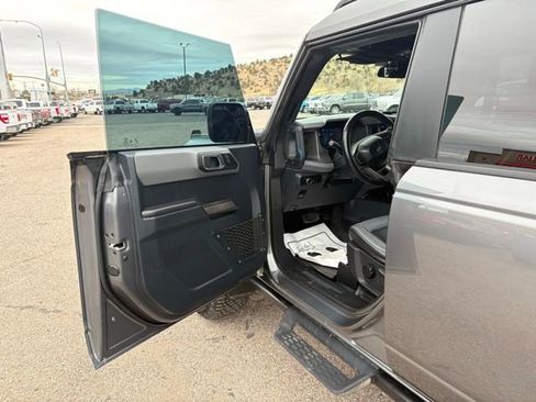 Used 2024 Ford Bronco Black Diamond w/ Sasquatch Package image 13