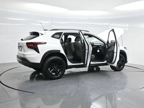 New 2026 Chevrolet Trax ACTIV w/ Driver Confidence Package FWD image 4