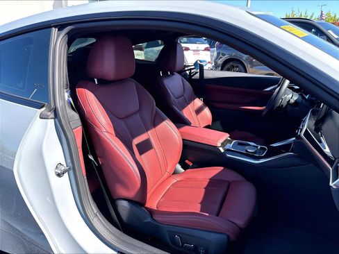 Used 2024 BMW M440i Coupe RWD image 31