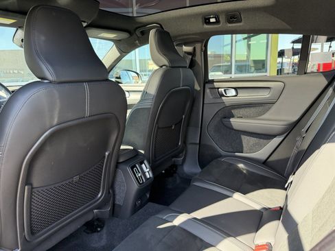 Used 2023 Volvo C40 P8 Recharge Plus image 35