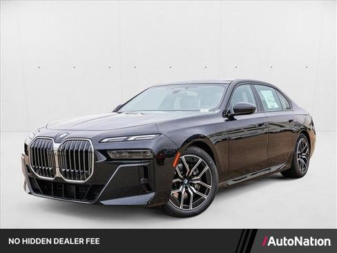 Used 2025 BMW 740i xDrive AWD/4WD image 1