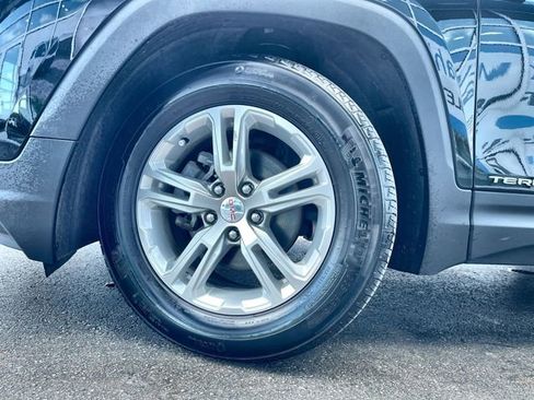 Certified 2023 GMC Terrain SLE FWD image 31