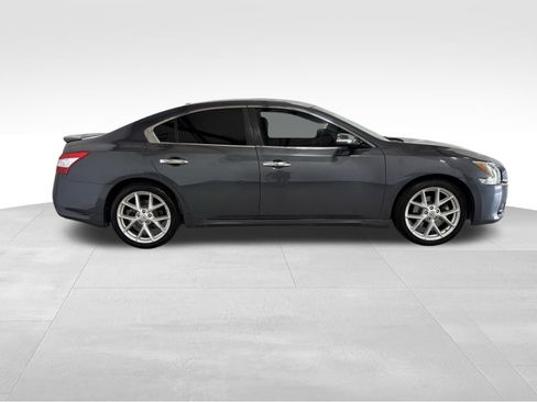Used 2009 Nissan Maxima 3.5 SV w/ Sport Pkg image 4