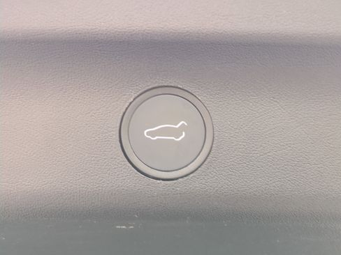 Used 2023 Tesla Model Y Long Range image 14