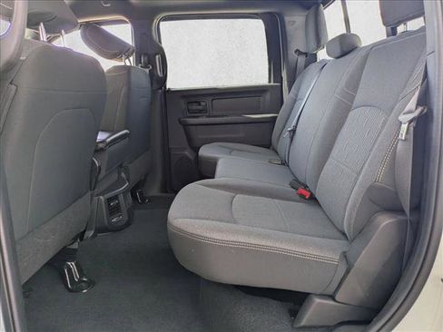 Used 2024 RAM 2500 Tradesman w/ Chrome Appearance Group image 17