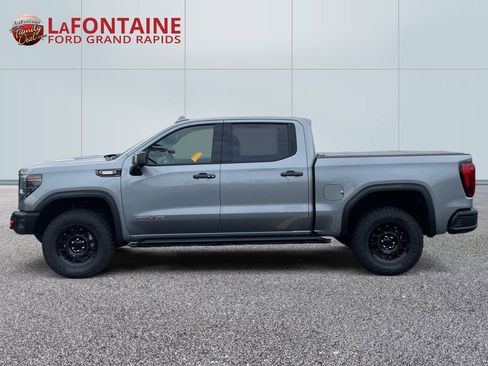 Used 2025 GMC Sierra 1500 AT4X w/ AT4X AEV Edition AWD/4WD image 4