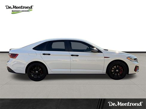 Used 2024 Volkswagen Jetta GLI 40th Anniversary Edition image 4