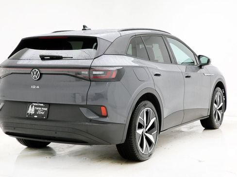 Used 2023 Volkswagen ID.4 Pro S image 9