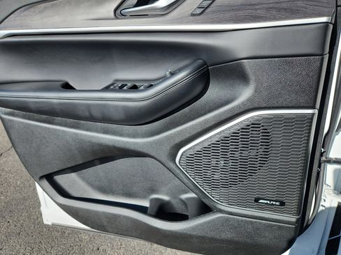 Used 2024 Jeep Grand Cherokee Limited 4xe w/ Luxury Tech Group II image 13