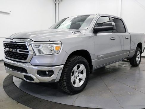 Used 2022 RAM 1500 Big Horn AWD/4WD image 3