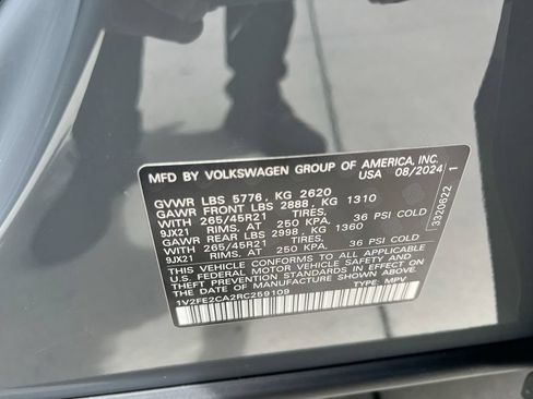 Used 2024 Volkswagen Atlas Cross Sport SEL Premium R-Line AWD/4WD image 24